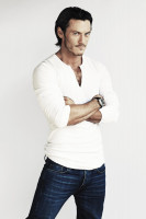 Luke Evans photo #