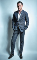 Luke Evans photo #