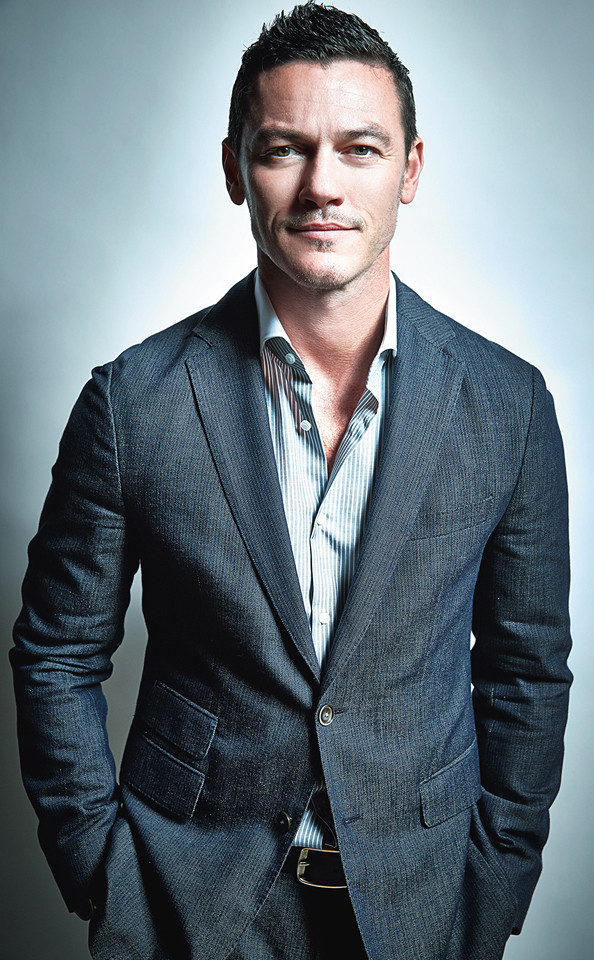 Luke Evans: pic #759532