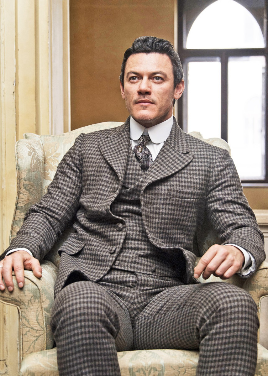 Luke Evans: pic #937009