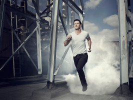 Luke Evans photo #