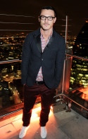 Luke Evans photo #