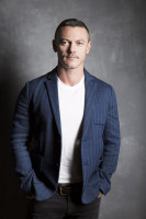 Luke Evans photo #