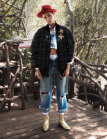 Luna Bijl photo #