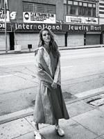 Luna Bijl photo #
