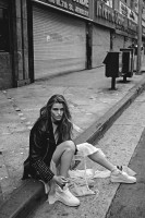 Luna Bijl photo #
