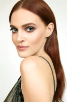 Madeline Brewer photo #