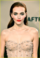 Madeline Brewer photo #