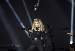 Madonna pic #507785