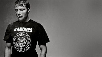 Mads Mikkelsen photo #