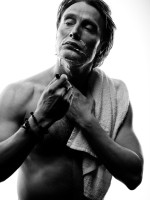 Mads Mikkelsen photo #