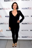 photo 15 in Maggie Gyllenhaal gallery [id277143] 2010-08-11