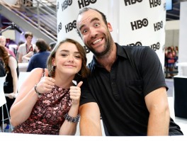 photo 4 in Maisie Williams gallery [id747418] 2014-12-12