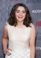 Maisie Williams photo #