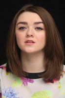 photo 16 in Maisie Williams gallery [id709677] 2014-06-18