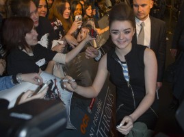 Maisie Williams photo #