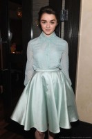 Maisie Williams photo #