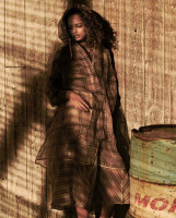 Malaika Firth photo #