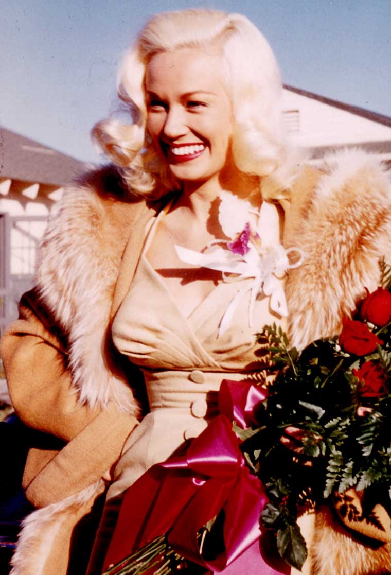 Mamie Van Doren: pic #379311