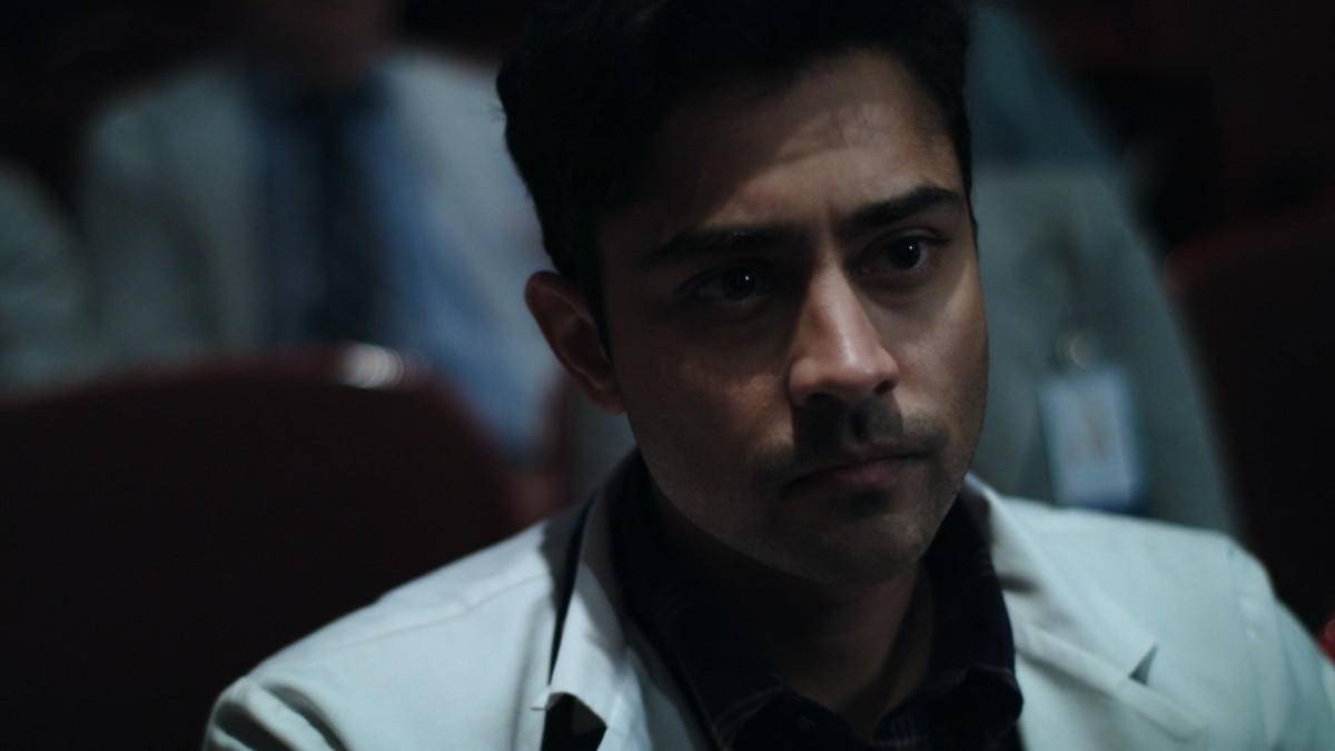 Manish Dayal: pic #1232920