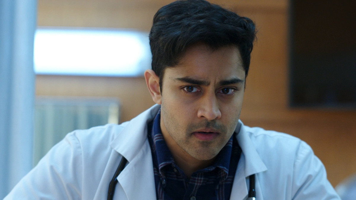 Manish Dayal: pic #1232918