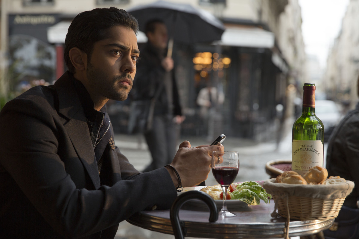 Manish Dayal: pic #1217331