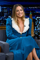 Margot Robbie photo #