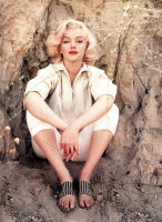 Marilyn Monroe photo #