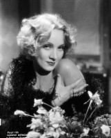 Marlene Dietrich photo #