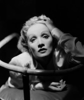 Marlene Dietrich photo #