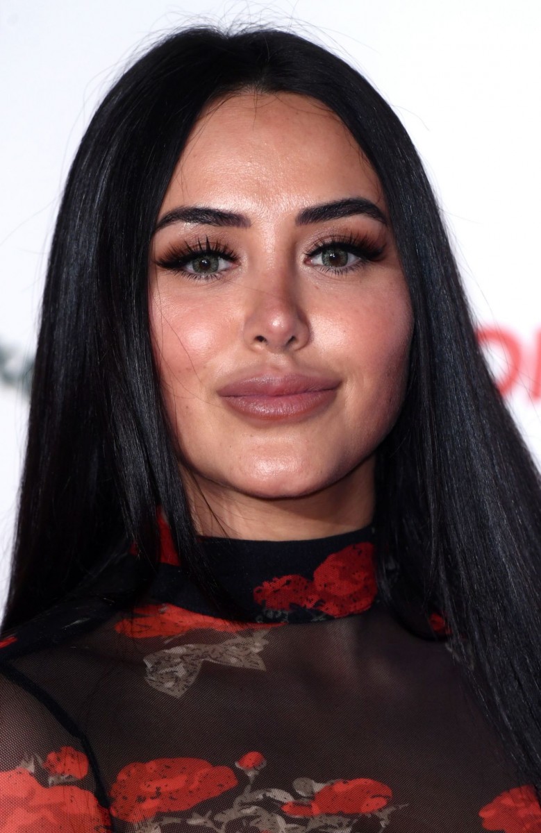 Marnie Simpson: pic #1087510