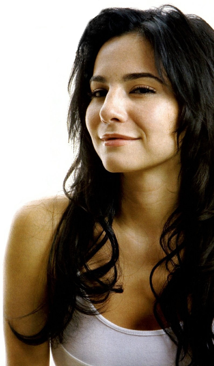 Martha Higareda: pic #751870