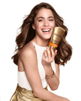 Martina Stoessel photo #