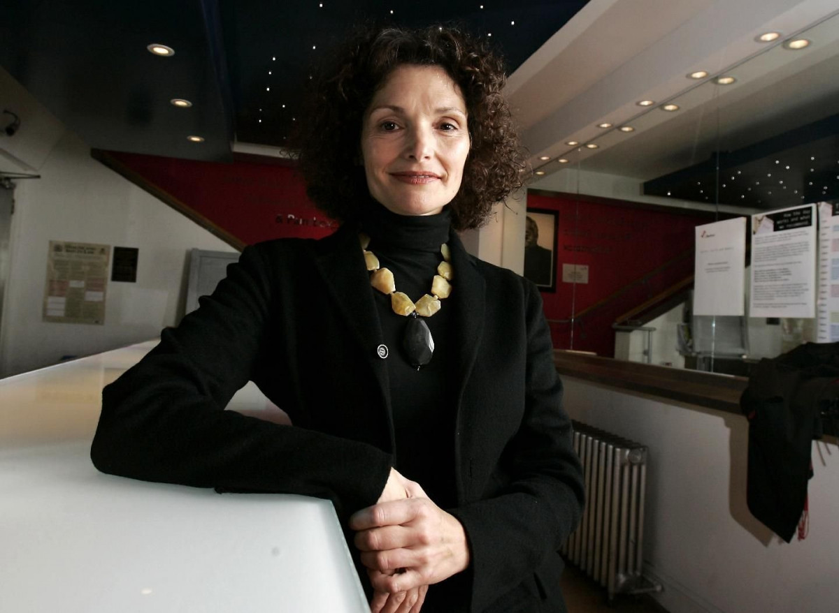 Mary Elizabeth Mastrantonio: pic #1313277