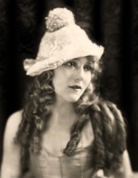 Mary Pickford photo #