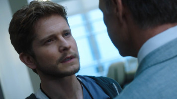 Matt Czuchry photo #