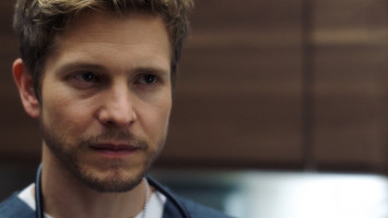 photo 3 in Matt Czuchry gallery [id1219288] 2020-06-26