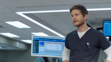 Matt Czuchry photo #