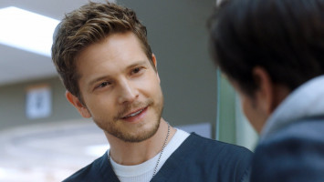 Matt Czuchry photo #