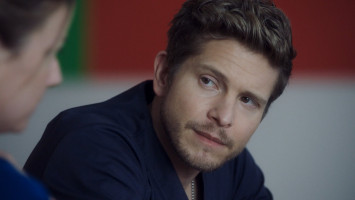 Matt Czuchry photo #