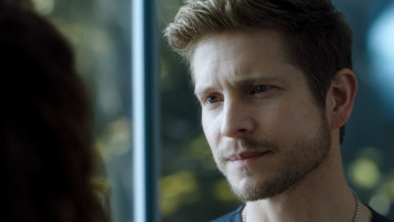 Matt Czuchry photo #