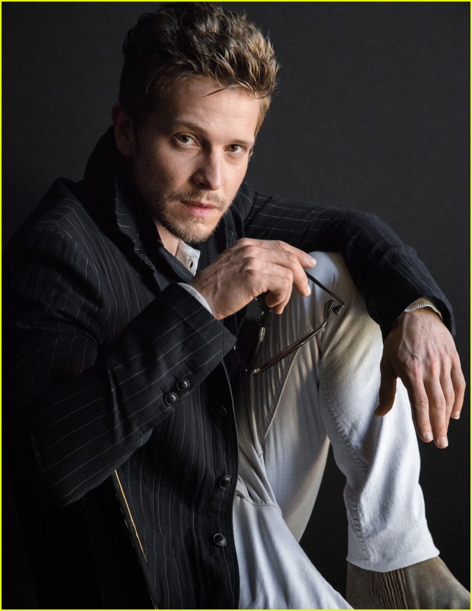 Matt Czuchry: pic #1205375