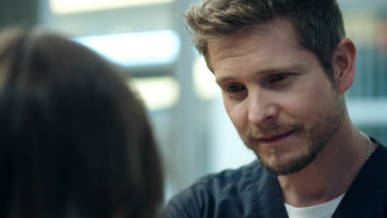 Matt Czuchry photo #