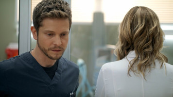Matt Czuchry photo #