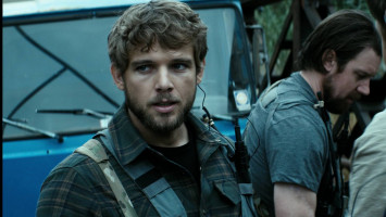 Max Thieriot photo #