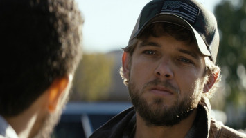 Max Thieriot photo #