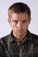 Max Thieriot photo #