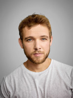 Max Thieriot photo #