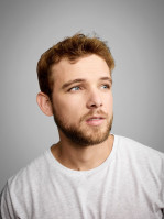 Max Thieriot photo #