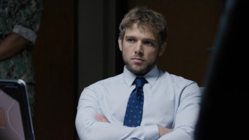 Max Thieriot photo #